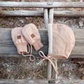 AW22-Winter-on-the-Prairie-Winter-Bonnet-Blushing-Pink-Mittens-Blushing-Pink-LP