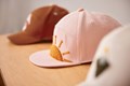 Casquette visière plate -Soleil rose clair2