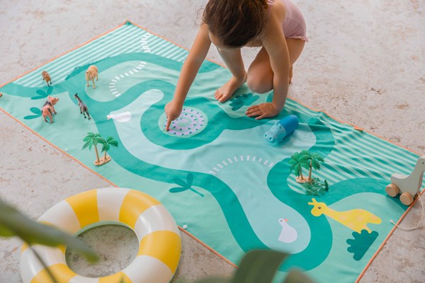174660 Play Towel M 140 x 70 Safari 3