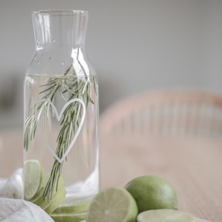 Karaffe-Herz-weiss-Eulenschnitt-img_1