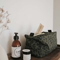 trousse-de-toilette-vic-imprime-leopard-kaki (1)