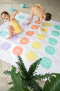 174202  PlayTowel XL 180 x 180 Balancing Game 4