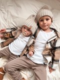 Veste à carreaux beige (dos arrondi) 1
