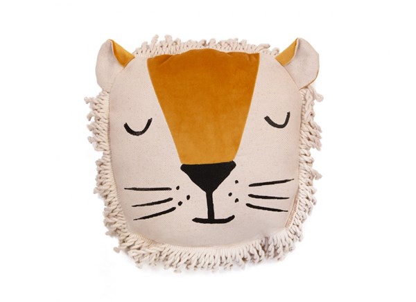 Savanna-lion-cushion-nobodinoz