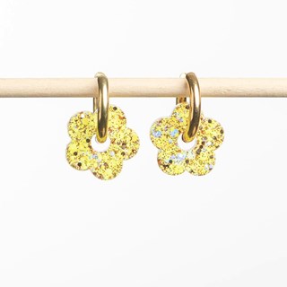 2025-03-15---packshot-photo-de-bijoux-createur-toulouse-200ko---www.studiolecarre.com---90