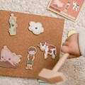 0025527_little-dutch-ld-jeu-de-formes-a-clouer-little-farm-little-farm-1_350