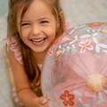0027689_strandbal-3d-figuur-pink-flowers